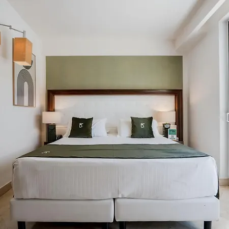 Hotiday Otranto Centro Storico 호텔 4*