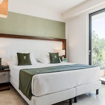 호텔 Hotiday Otranto Centro Storico 4*