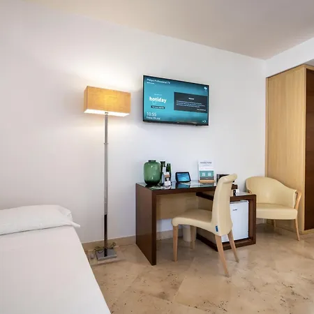 호텔 Hotiday Otranto Centro Storico 4*