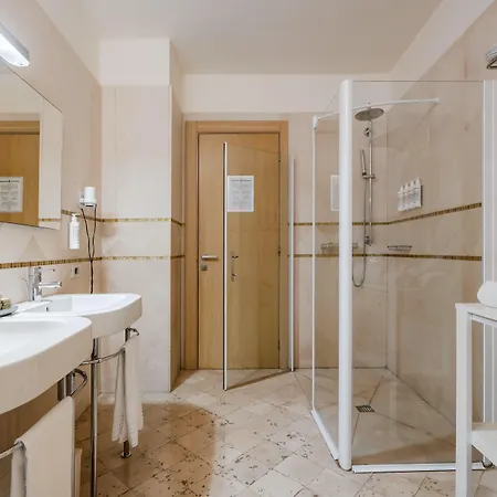 Hotiday Otranto Centro Storico 호텔 4*