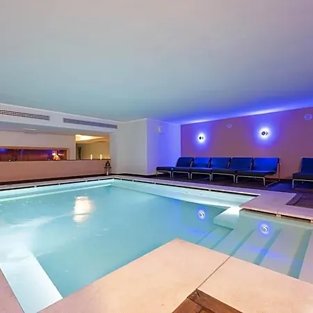 Hotiday Centro Storico Hotel 4*