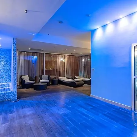 Hotel Hotiday Centro Storico 4*